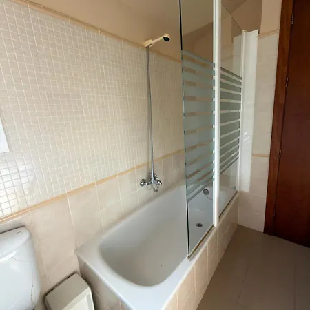 La Retama De La Encantada