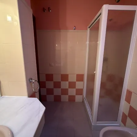 La Retama De La Encantada *