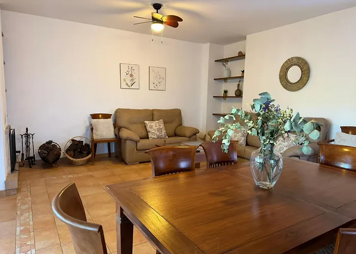 Holiday home La Retama De La Encantada